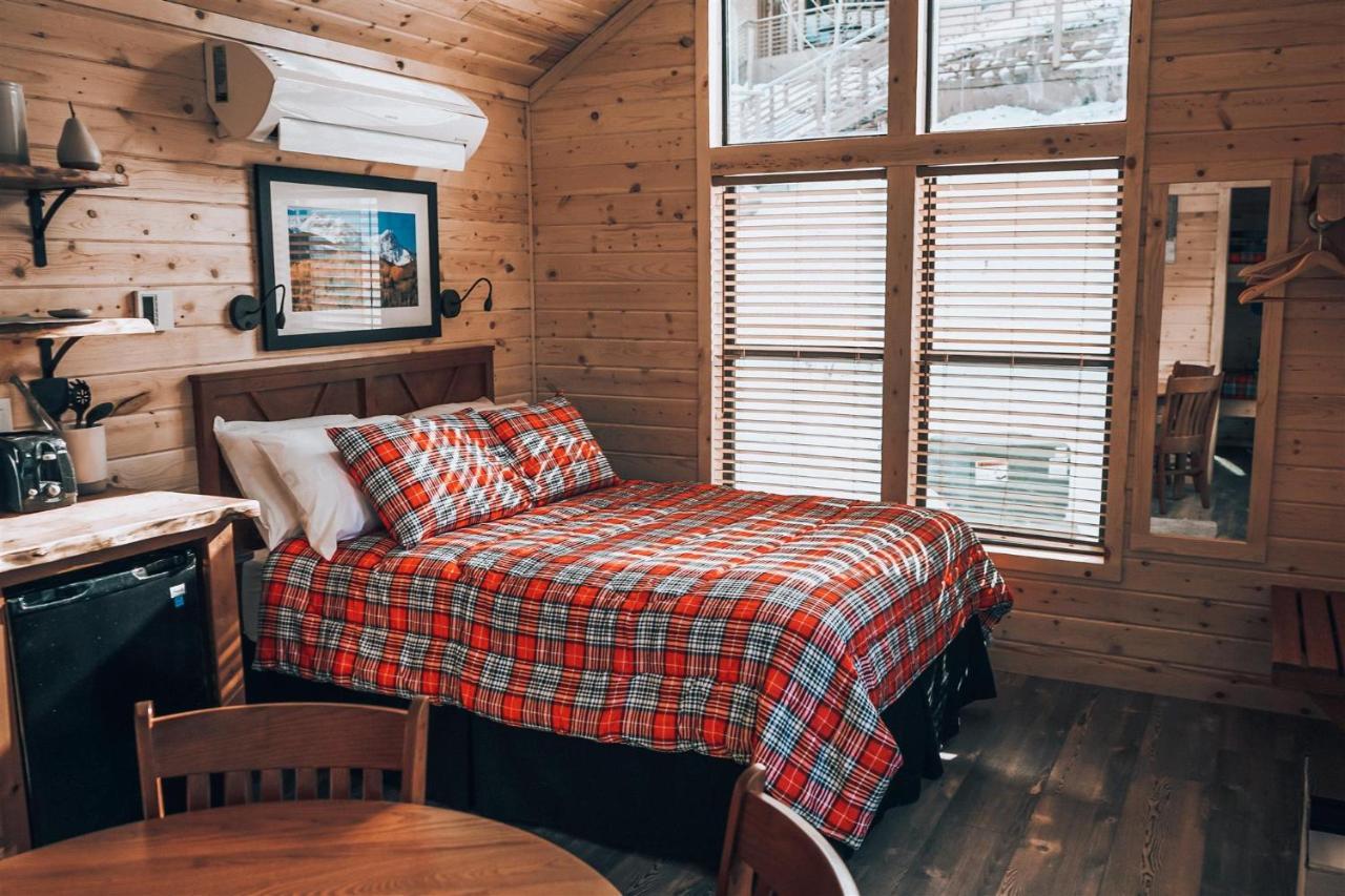 Tiny Homes At Powderhorn Mountain Resort Меса Экстерьер фото